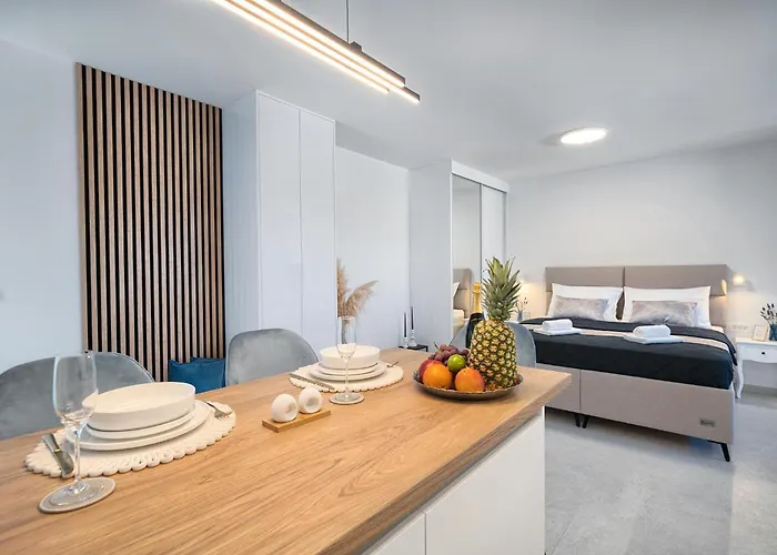 Apartman Micos With Pool