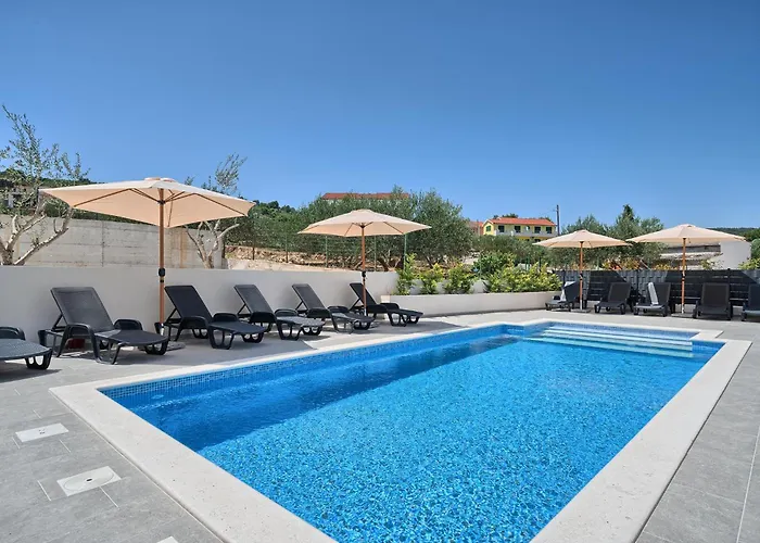 Micos With Pool *